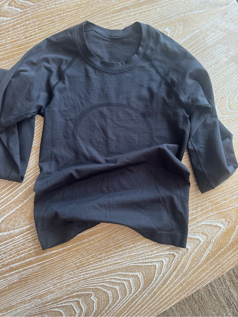 Lululemon swiftly tech long sleeve size 2 - gently worn